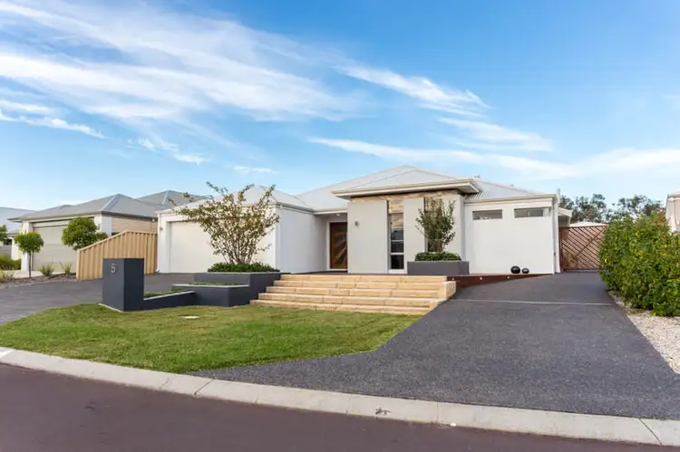 5 Cygnet Court, Millbridge WA 6232