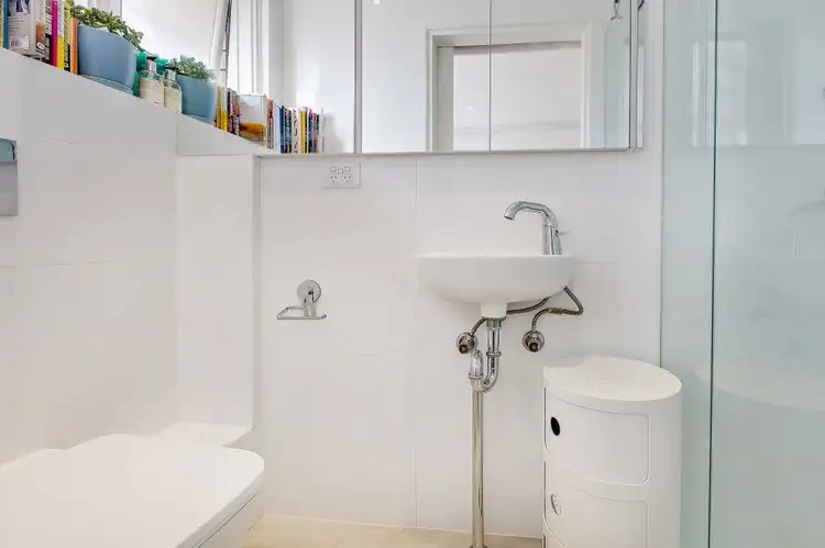 Fifth view of Homely apartment listing, 19/105 Pacific Parade, Dee Why NSW 2099