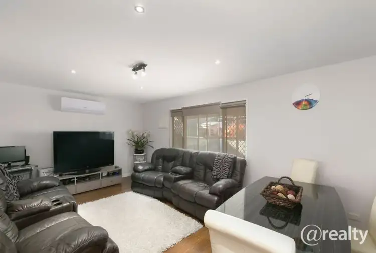 9 Lenore Crs, Springwood QLD 4127