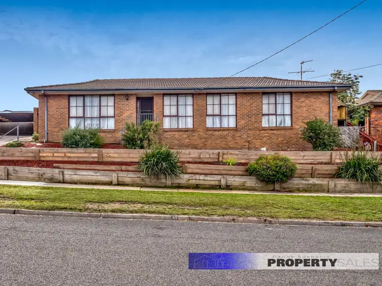 10 Smallburn Avenue, Newborough VIC 3825