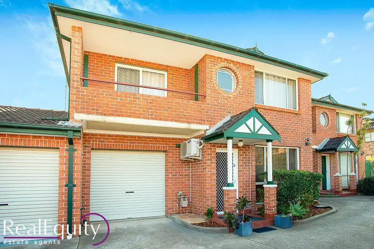 2/59a Selway Avenue, Moorebank NSW 2170