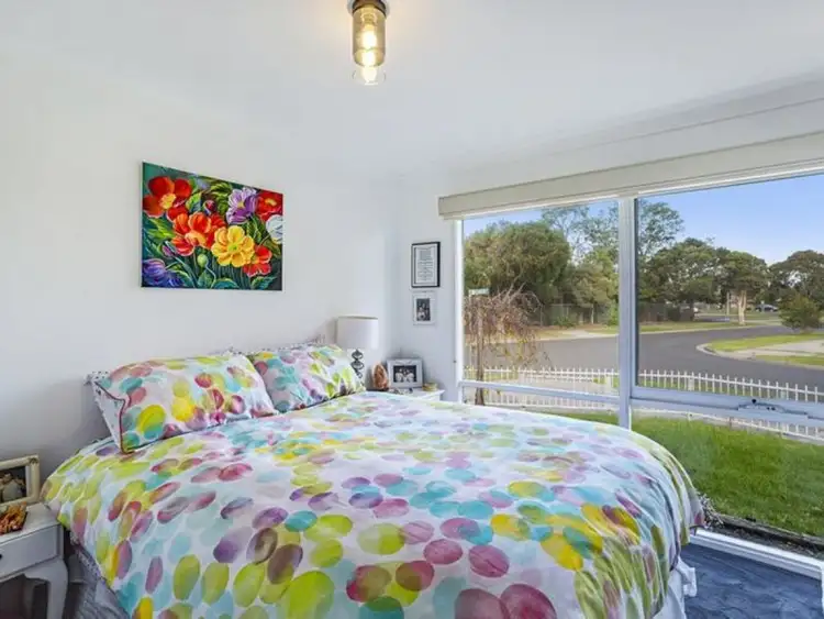 Fifth view of Homely unit listing, 1 Beckington Crescent, Hampton Park VIC 3976