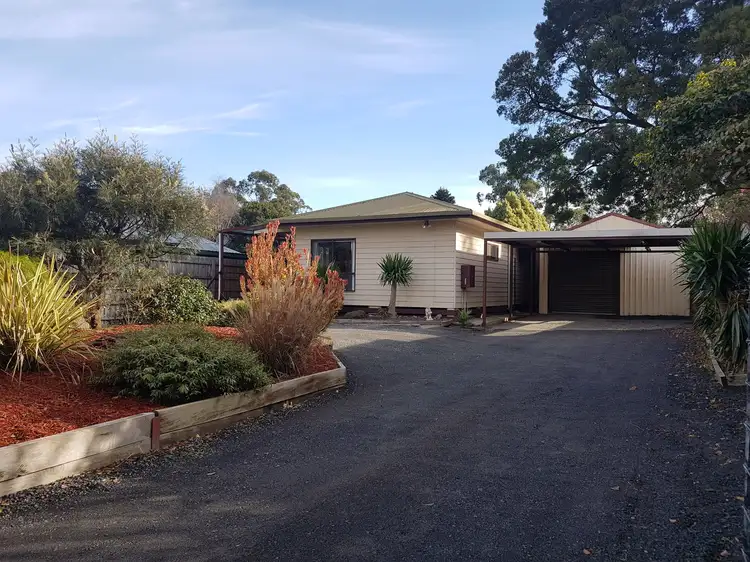 Main view of Homely house listing, 10 Mckenzie King Drive, Millgrove VIC 3799