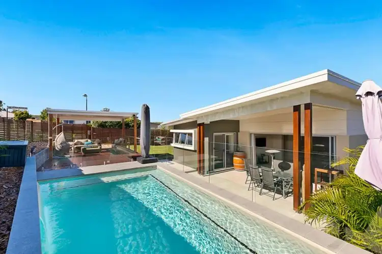 1 Golden Wattle Avenue, Mount Cotton QLD 4165