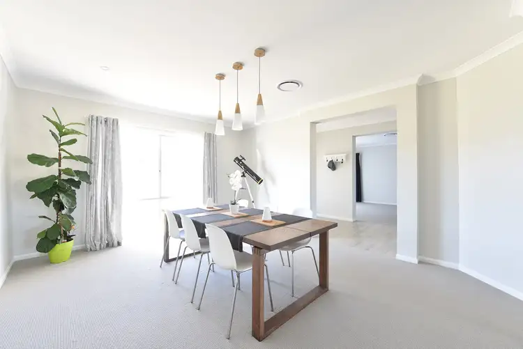 Sixth view of Homely house listing, 2 Regent Court, Regency Downs QLD 4341