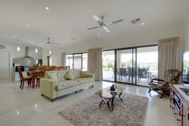 Second view of Homely house listing, 10 Duthie Court, Renmark, Paringa SA 5340