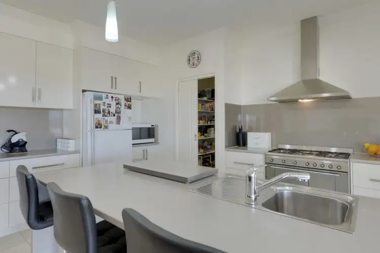 Fifth view of Homely house listing, 10 Duthie Court, Renmark, Paringa SA 5340