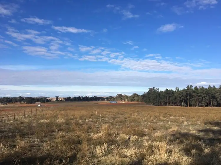 15 Davies Drive, Coolamon NSW 2701