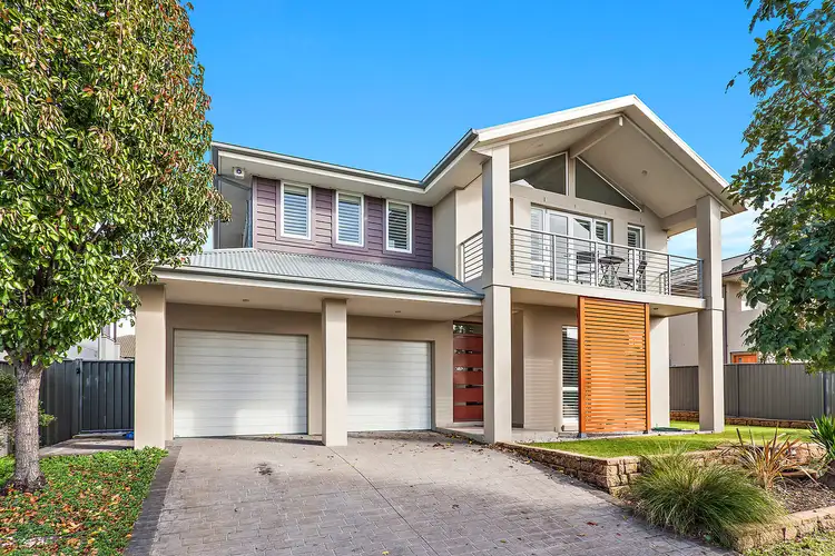11 Haywards Bay Drive, Haywards Bay NSW 2530