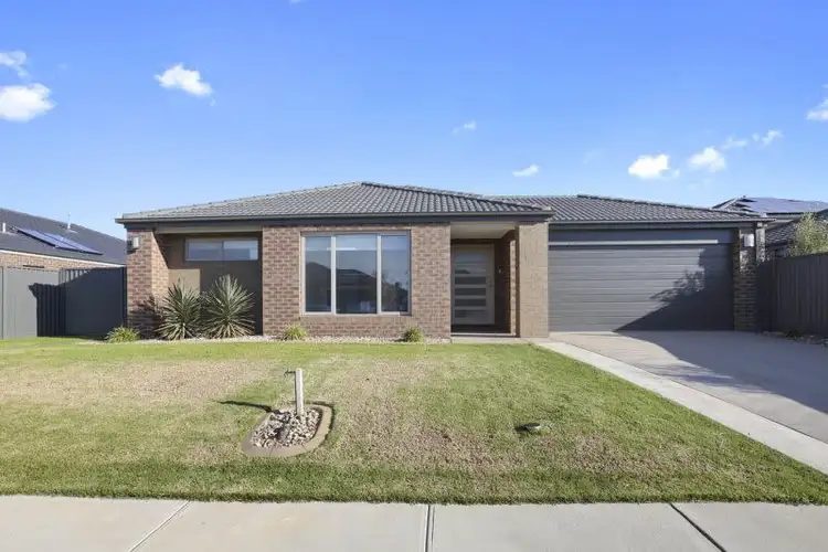 16 Pelican Way, Lara VIC 3212
