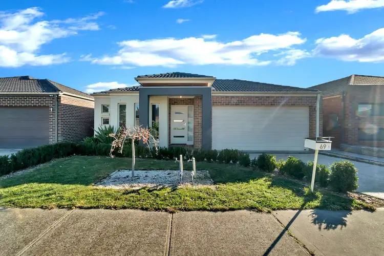 69 Bluemist Circuit, Lyndhurst VIC 3975
