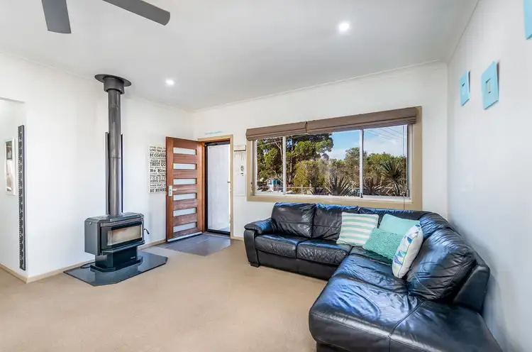 Fifth view of Homely house listing, 8 Ada Street, Mount Hutton NSW 2290
