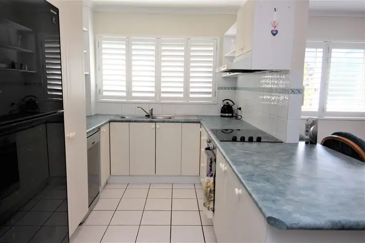 4/31 Landsborough Ave, Scarborough QLD 4020