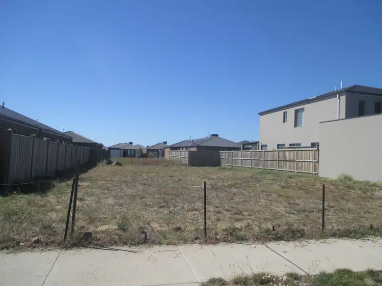 29 Willsmere Way, Mickleham VIC 3064