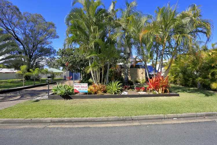 118 Limpus St, Urangan QLD 4655
