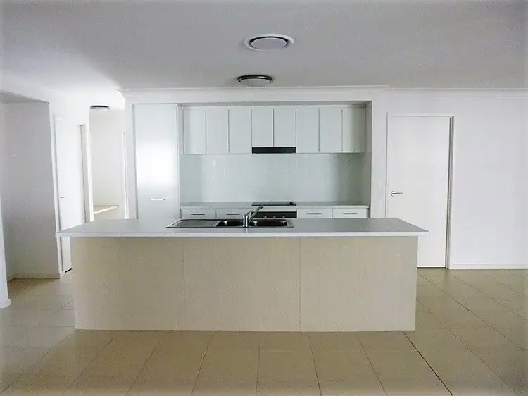 Second view of Homely house listing, 6 Bridgeman Parade, Chinchilla QLD 4413