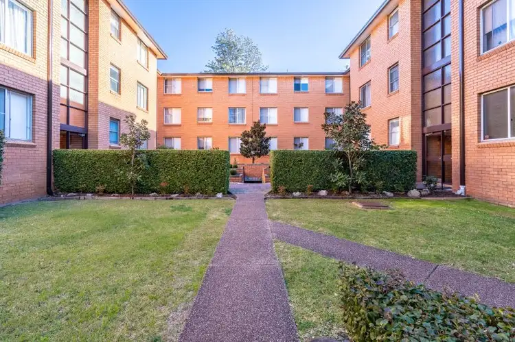 21/4 Buller Rd, Artarmon NSW 2064