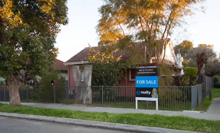 132 Belmont Ave, Rivervale WA 6103