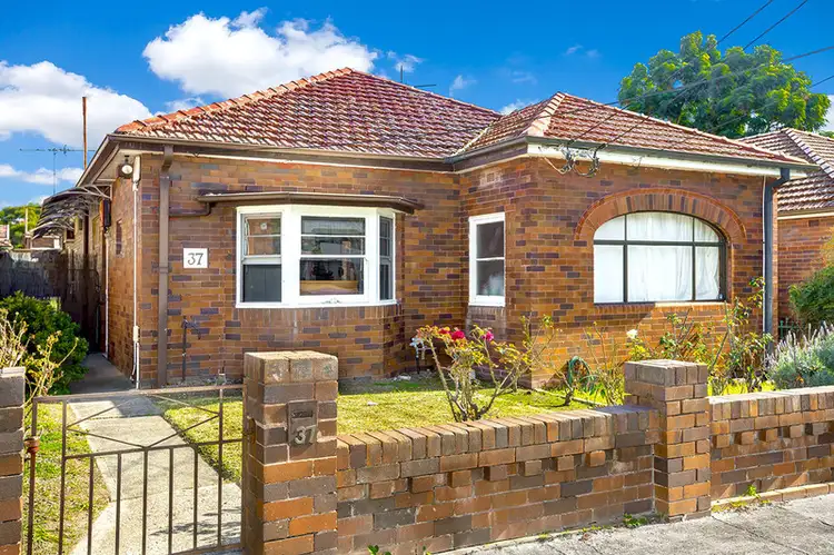 37 William Street, Ashfield NSW 2131