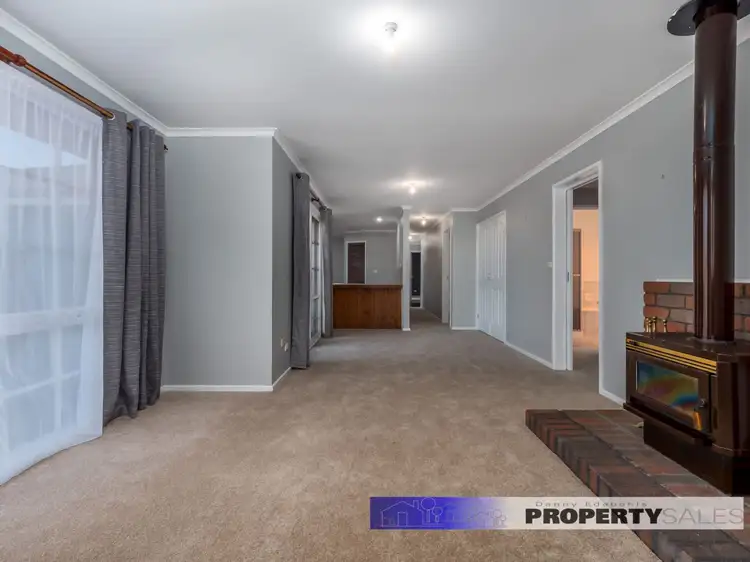 Fifth view of Homely house listing, 16 Crowe Court, Newborough VIC 3825