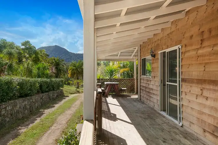 681 Browns Creek Road, Eumundi QLD 4562