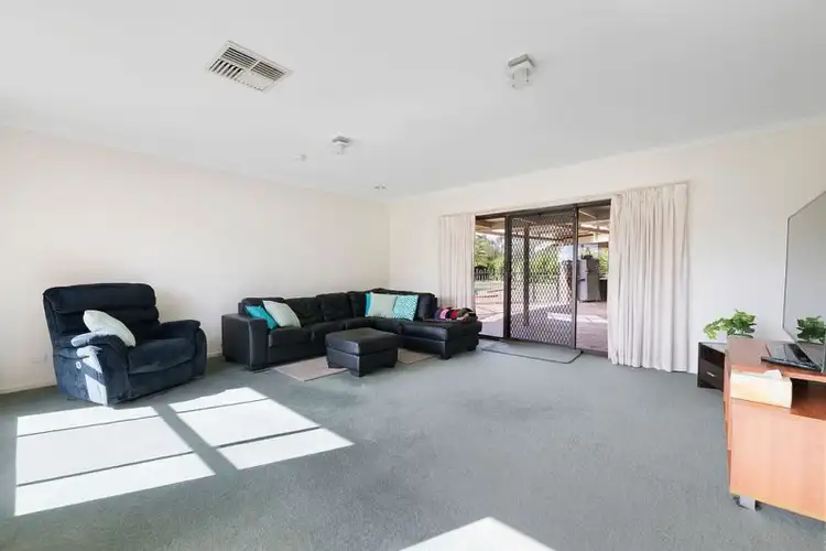 Fifth view of Homely house listing, 4 Hilmi Court, Shepparton East VIC 3631