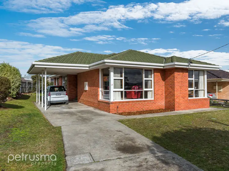 3 Carriage Square, Howrah TAS 7018