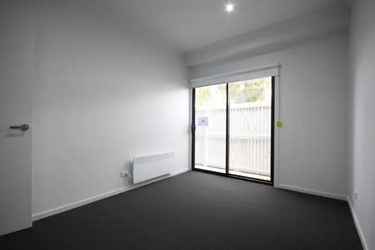 Fourth view of Homely townhouse listing, 37/5-13 Oxford Street, Whittington VIC 3219