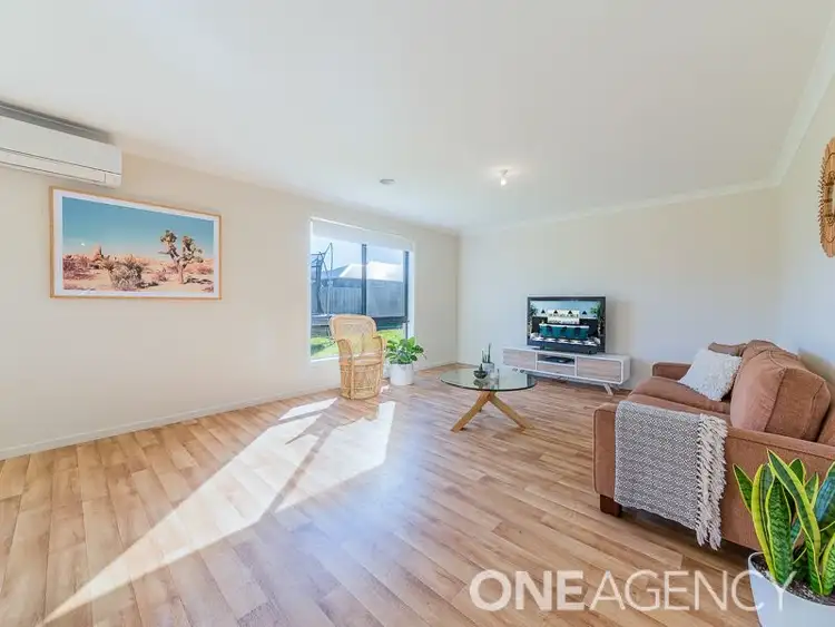 Fifth view of Homely house listing, 48 Diamond Dr, Koo Wee Rup VIC 3981