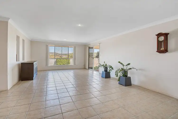 Fifth view of Homely house listing, 10 Stromlo, Pacific Pines QLD 4211