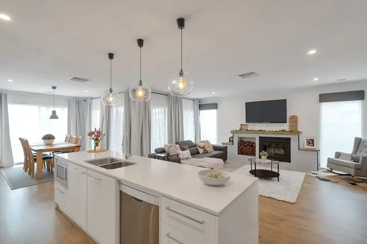 Fifth view of Homely house listing, 53 Avonbury Circuit, Cranbourne West VIC 3977