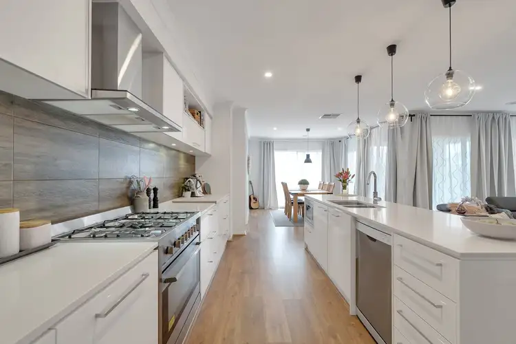 Sixth view of Homely house listing, 53 Avonbury Circuit, Cranbourne West VIC 3977