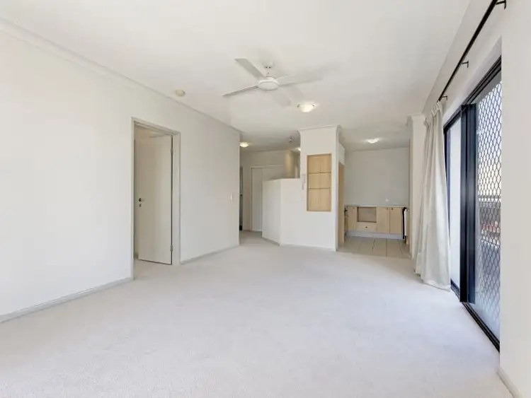 Third view of Homely unit listing, 18/11 Kitchener Street, Coorparoo QLD 4151