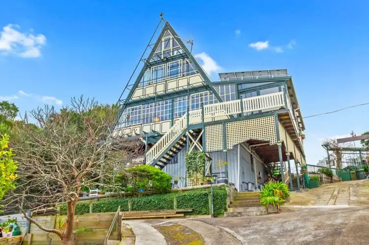 135 Toorak Avenue, Loch Sport VIC 3851