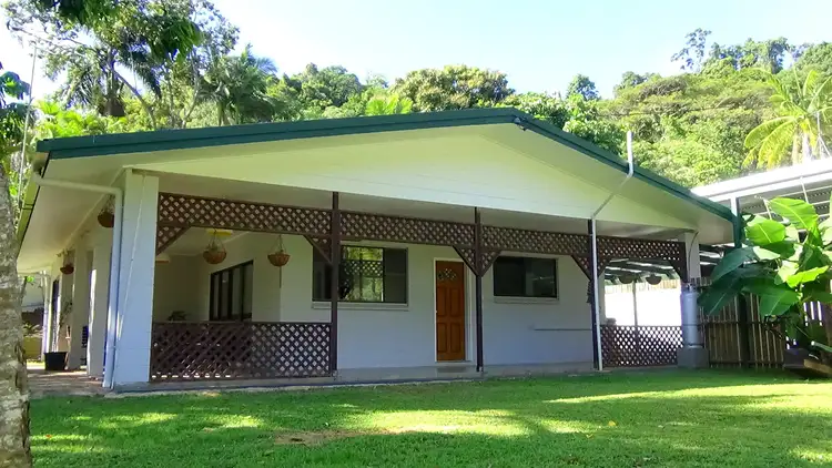 16 Marcia Close, Smithfield QLD 4878