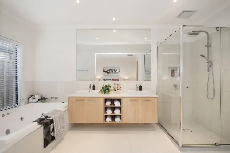 Fifth view of Homely house listing, 21 Snowdrop Drive, Keysborough VIC 3173