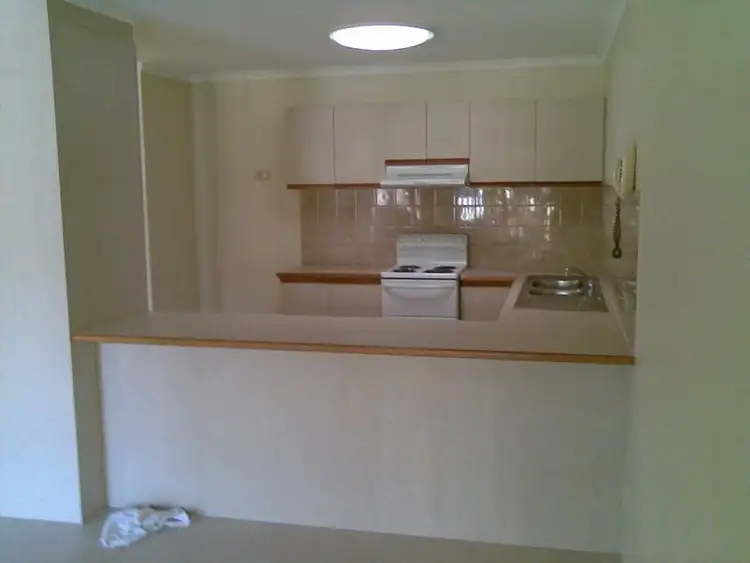 Main view of Homely unit listing, 3/230 Torquay Terrace, Torquay QLD 4655