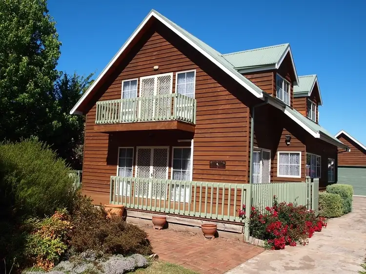 1 Halinka Court, Bright VIC 3741