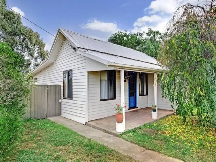 37 Victoria Street, Seymour VIC 3660