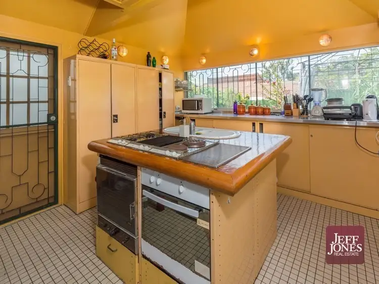 Third view of Homely house listing, 31 Isaac Street, Spring Hill QLD 4000