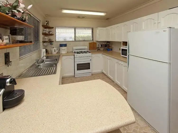 13 Lewin Court, Gosnells WA 6110