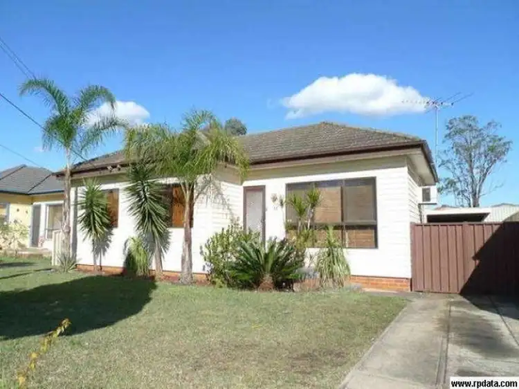 31 Sandra Street, Woodpark NSW 2164