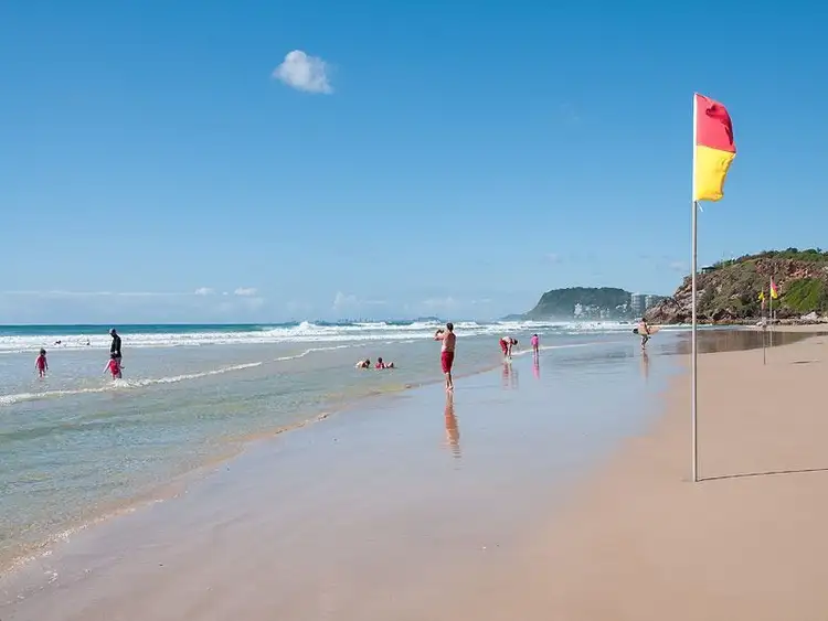 2/16 Crimson Court, Miami QLD 4220