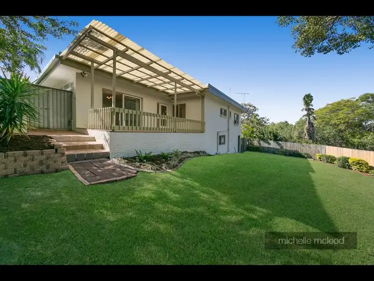 22 Merrilyn Street, Chapel Hill QLD 4069