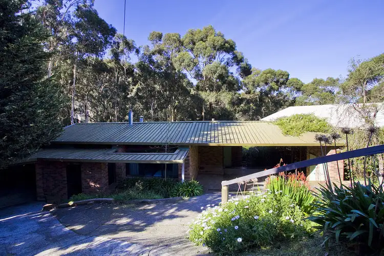 1 & 2/6 Richardson Boulevard, Lorne VIC 3232