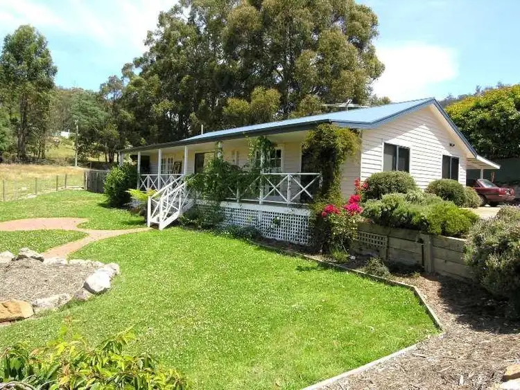 6 Newbons Road, Lucaston TAS 7109