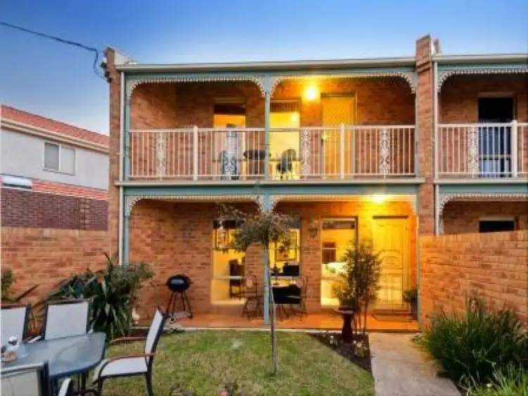 1/214 Queen st, Altona VIC 3018