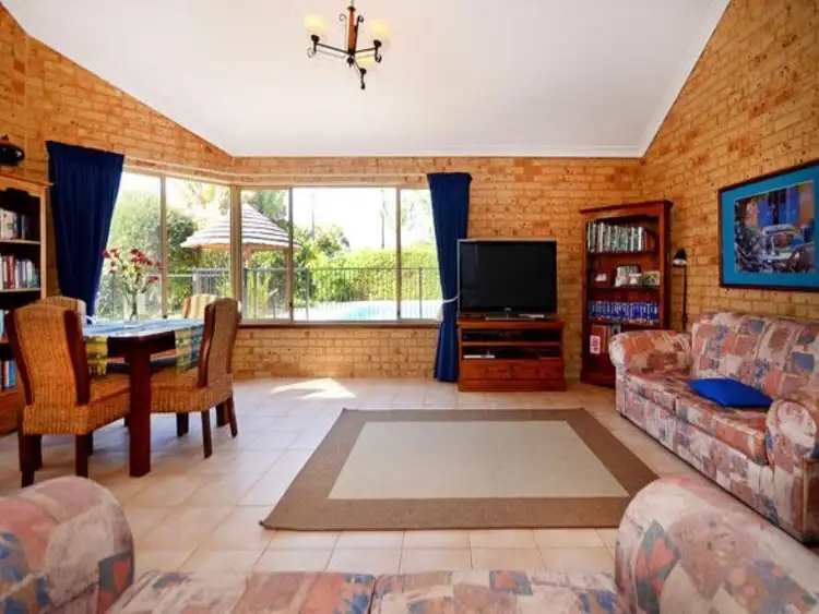 Sixth view of Homely house listing, 7 Holbrook Gardens, Carine WA 6020