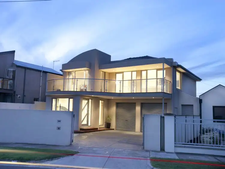 229 Esplanade, Altona VIC 3018