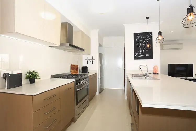 Seventh view of Homely house listing, 8 Oakover Avenue, Ormeau Hills QLD 4208